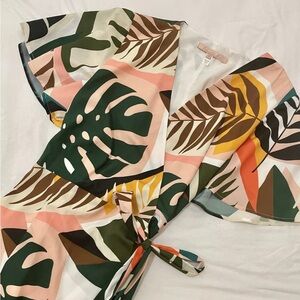 Anthropologie HUTCH Boho Wrap Maxi Tropical Print Dress Size 1x Short Sleeve